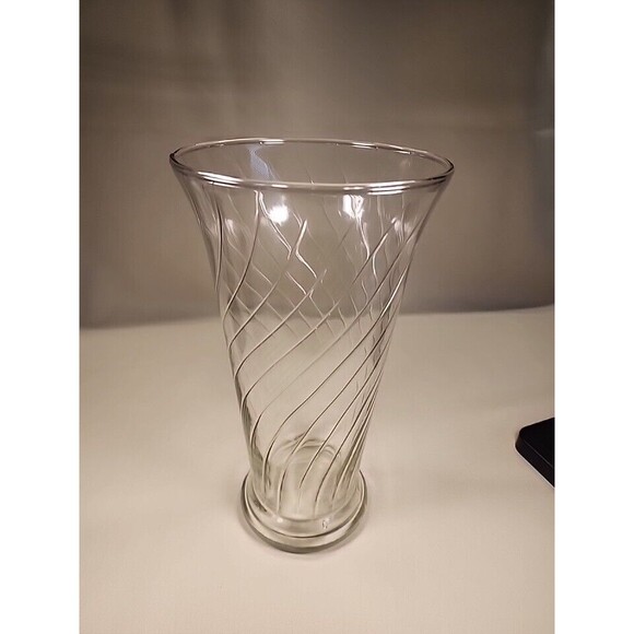 Vintage Clear Flaired Top Heavy Bottom Glass Vase - Picture 1 of 6